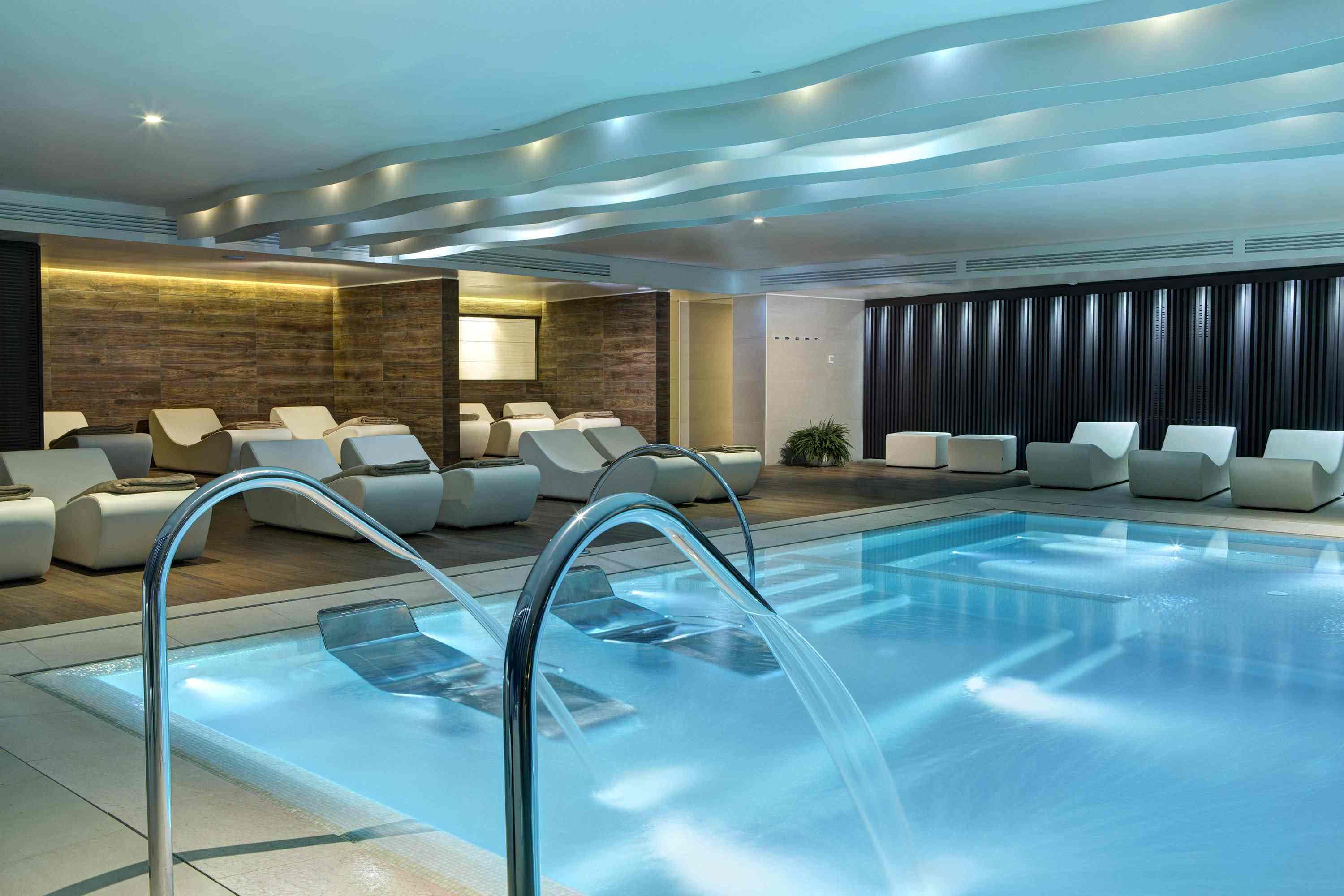 five-star-resort-spa-indoor-pool-lido-di